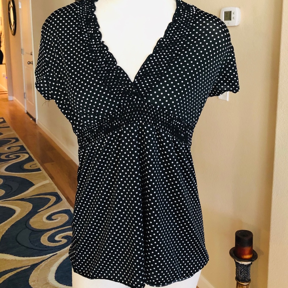 Polka dots top